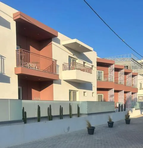 Tarra Seaside Hotel
