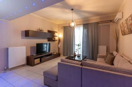 Fivos apartment