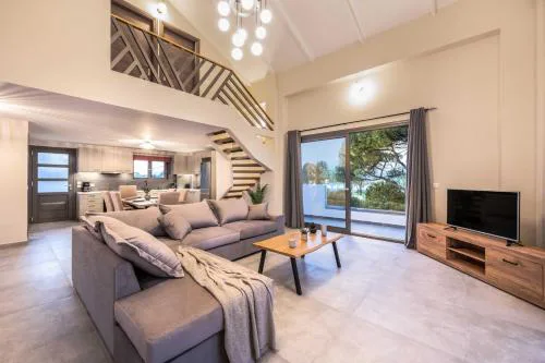 Vizantida Maisonette, By TK Premium Stays