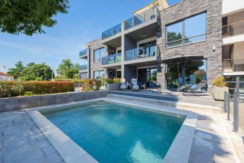 Apartment Monika with private pool in Porec