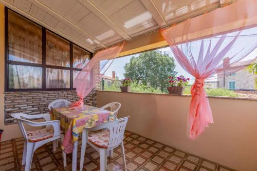 Nice apartment Mariza - quiet location!