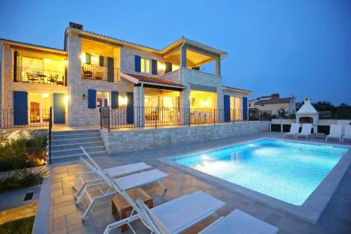 Villa Babudri near Poreč for 10 people with jacuzzi & spa