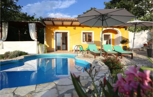 Beautiful Home In Ripenda Verbanci