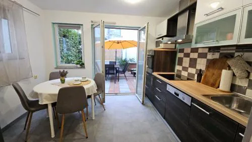 Apartment with garden in Barbariga