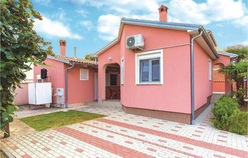 Awesome Home In Betiga With Wifi