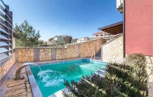 Stunning Home In Barbariga With Jacuzzi
