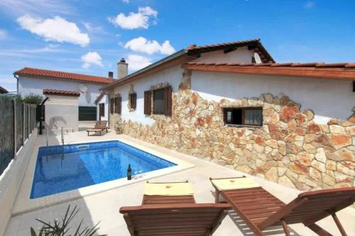Ferienhaus mit Privatpool für 6 Personen ca 75 qm in Pula-Fondole, Istrien Istrische Riviera