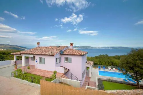 Villa Mirta an peaceful escape near beaches