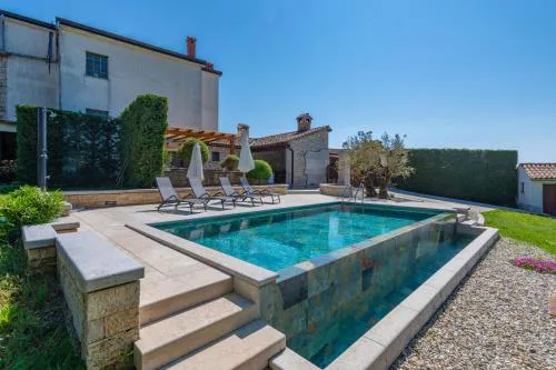 Villa Krajcar, rustic simplicity hugged by nature