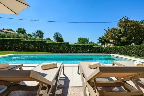 Premium Apartment Silvia with pool