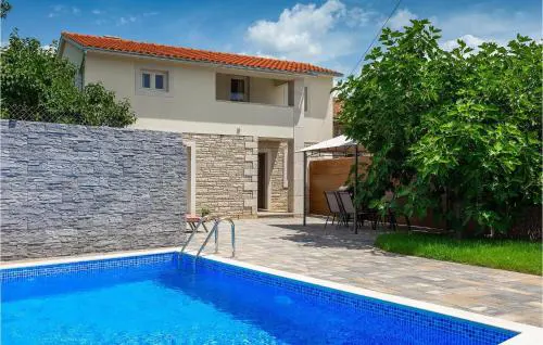 Villa Leni Kringa