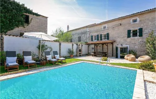 Villa Casa Stifanici
