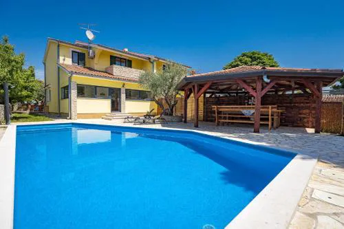 Villa Lara