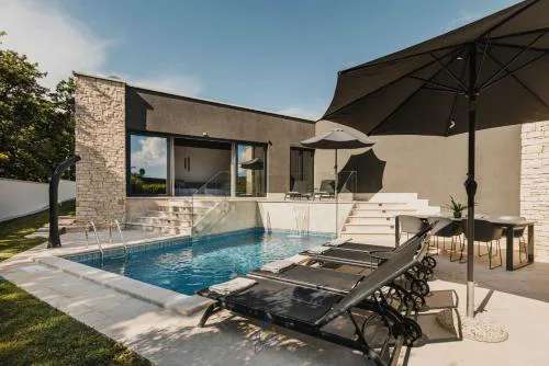 Villa Niz I by AwayToCroatia