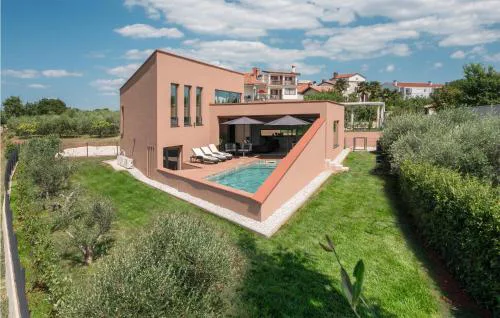 Awesome Home In Stancijeta With Kitchen