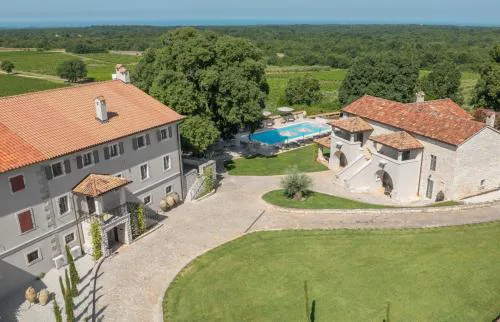 San Tomasini Heritage Hotel
