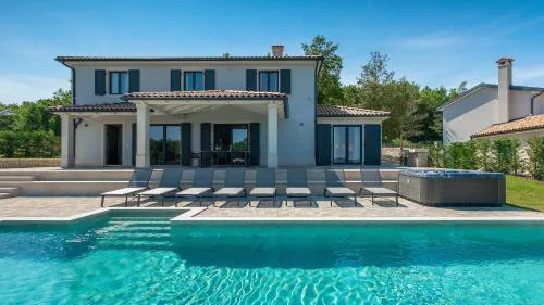 Luxury villa Arman with whirlpool in Visinada