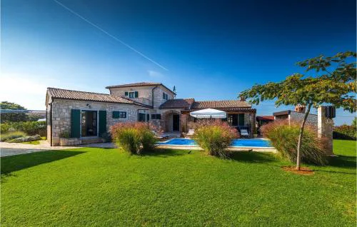 Villa Una