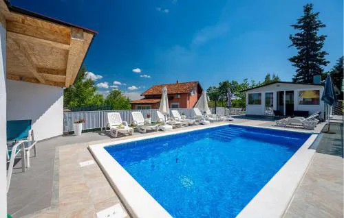 Gorgeous Home In Vodnjan With Wifi