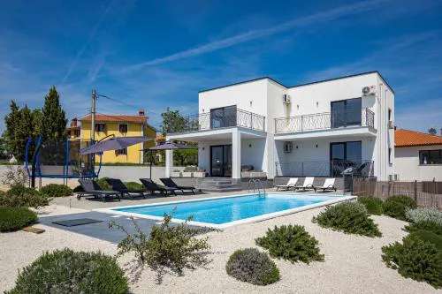 Villa Angie in Central Istria for 10 persons with private heated pool & kids playground