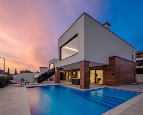 Villa Old Olive IV by AwayToCroatia