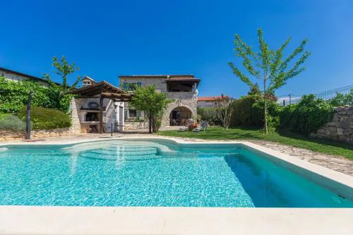 Beeindruckende Finca mit Privatpool, Meerblick, Babybett und besonderem Interieur