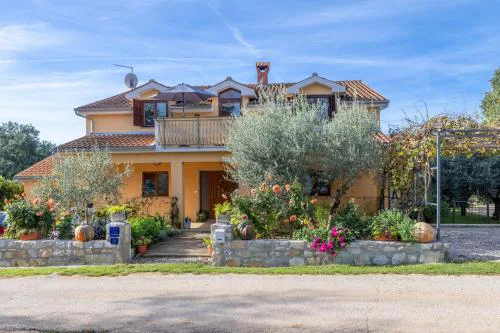 Apartment Petar in Begi