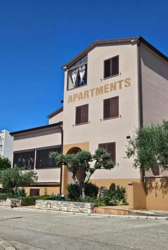Apartments Miri Vrsar