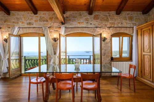 Villa Carla- Istrian Stone Villa with Sea View
