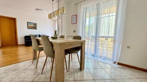 Apartmani Mia, 50 sqm, Parking included