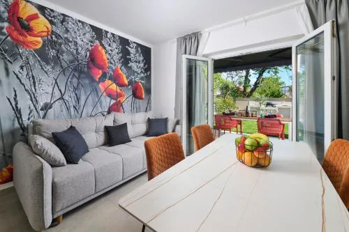 Ferienwohnung In Zambratija Mit Eigenem Parkplatz