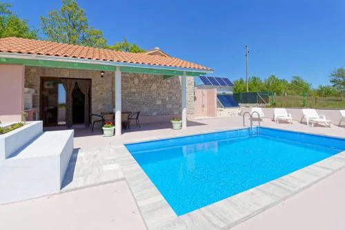 Holiday Home Gimino by Rent Istria