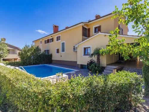 Holiday Home Jakov by Interhome