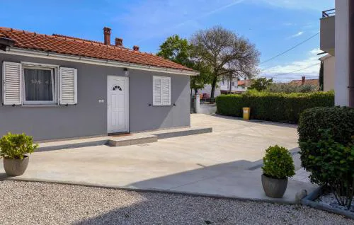 One-Bedroom Holiday Home In Zminj
