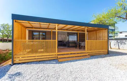 2 Bedroom Amazing Home In Banjole