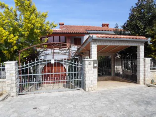 Apartment in Banjole with air conditioning, WiFi, washing machine 3360-2