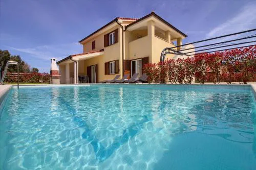 Complex of 2 villas Banjole Aurora with 2 private pools for up to 20 persons only 200m from the beach - WiiBuk