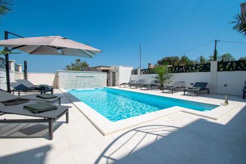 House Suzana