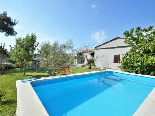 Holiday Home Latin by Interhome