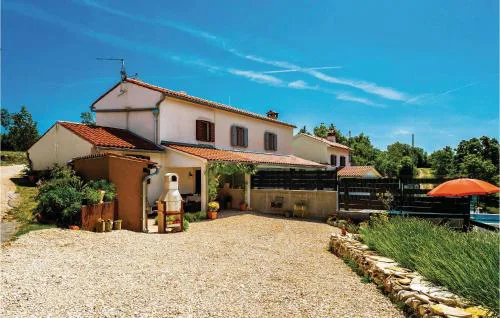 One-Bedroom Holiday Home In Bartici