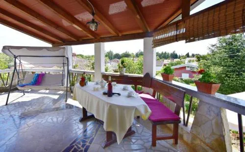 Appartement in Savudrija mit Großer Terrasse