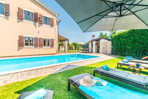Villa Nicole by Kompas Villas