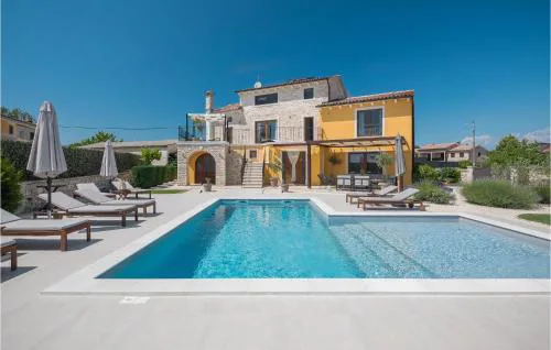 Lovely Home In Bokordici