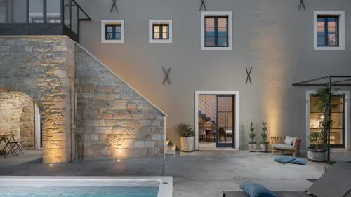 Luxury villa Covri with pool and grill in Novigrad