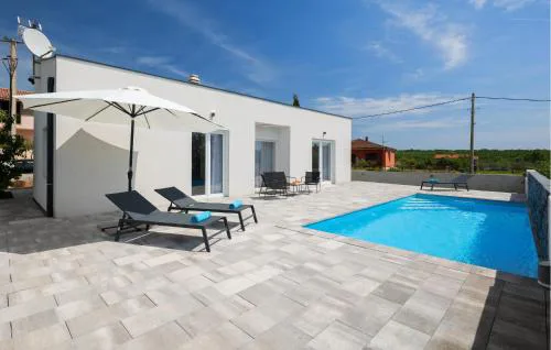 Beautiful Home In Majmajola
