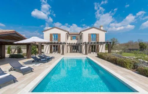 Villa Santi