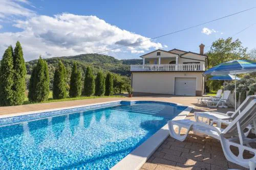 Maria Buzet 1 with Shared Pool