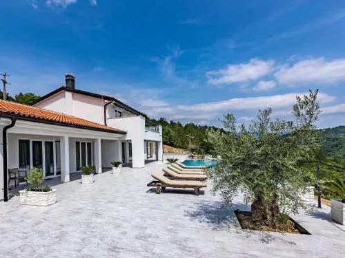 Holiday Home Villa Bella by Interhome
