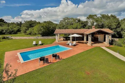 Villa Edera by Istrialux
