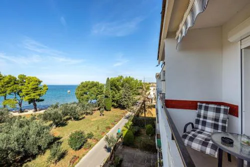 Apartment Ivana with Sea View - Pet Friendly